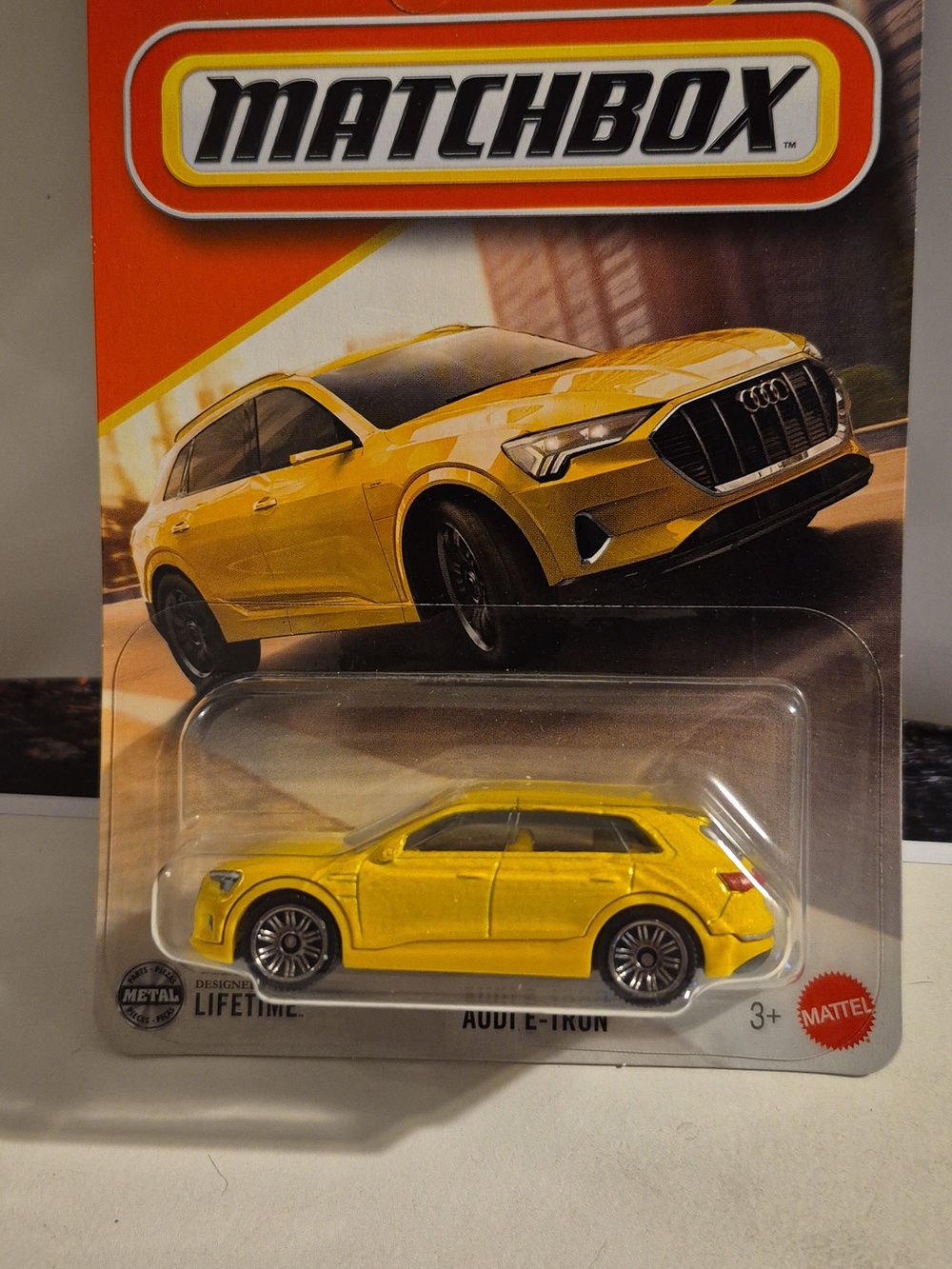 D4 matchbox audi e-tron with shipping protector